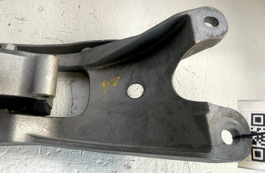 2020 - 2026 FORD EXPLORER AUTOMATIC TRANSMISSION MOUNT BRACKET 2.3L