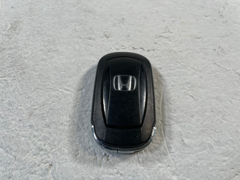 Load image into Gallery viewer, 2023-2024 HONDA PILOT LX ENGINE &amp; BODY CONTROL MODULE ECM BCM W/ KEY FOB #109626
