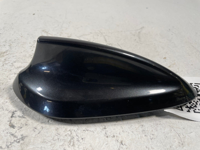 Load image into Gallery viewer, 2019-2024 BMW X3 X5 G01 REAR ROOF SHARK FIN ANTENNA MODULE BLACK (A90M) # 108219
