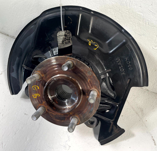 2019 - 2025 MAZDA CX-5 FRONT LEFT SIDE SPINDLE KNUCKLE & WHEEL HUB 2.5L