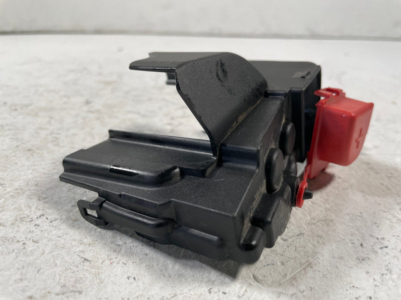 Load image into Gallery viewer, 2018-2026 BMW X3 X4 FUSE RELAY BATTERY JUNCTION BOX BLOCK UPPER COVER # 108226
