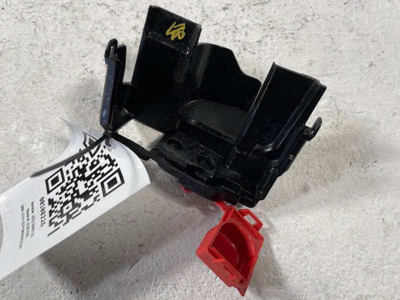 Load image into Gallery viewer, 2018-2026 BMW X3 X4 FUSE RELAY BATTERY JUNCTION BOX BLOCK UPPER COVER # 108226
