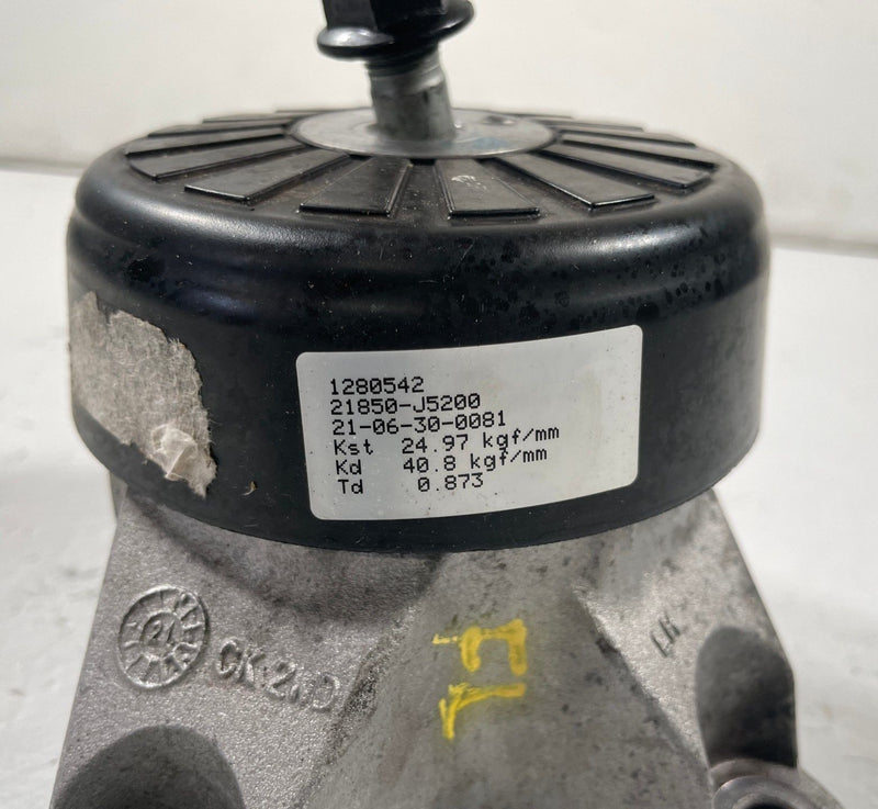 Load image into Gallery viewer, 2019-2023 GENESIS G70 RWD FRONT LEFT DRIVER SIDE ENGINE MOTOR MOUNT 2.0L #110946
