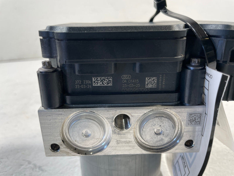 Load image into Gallery viewer, 2023-2024 HONDA PILOT AWD ABS ANTI LOCK BRAKE PUMP MODULE 57100-T90-A01 # 109634
