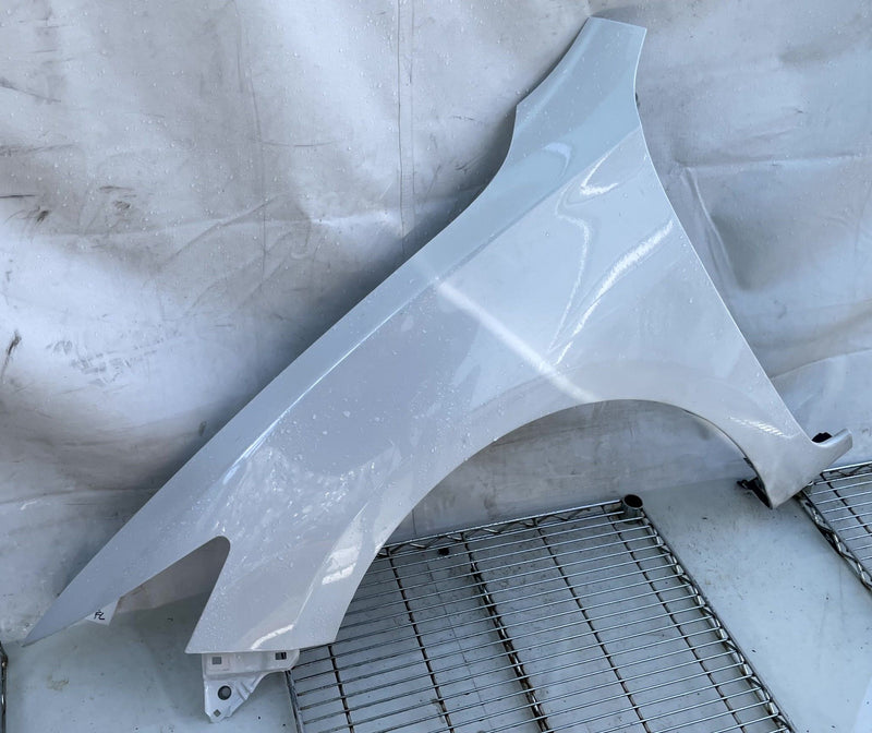 Load image into Gallery viewer, ACURA ILX FRONT LEFT SIDE FENDER PANEL ASSEMBLY WHITE (NH883P) 2019-2022 #113687
