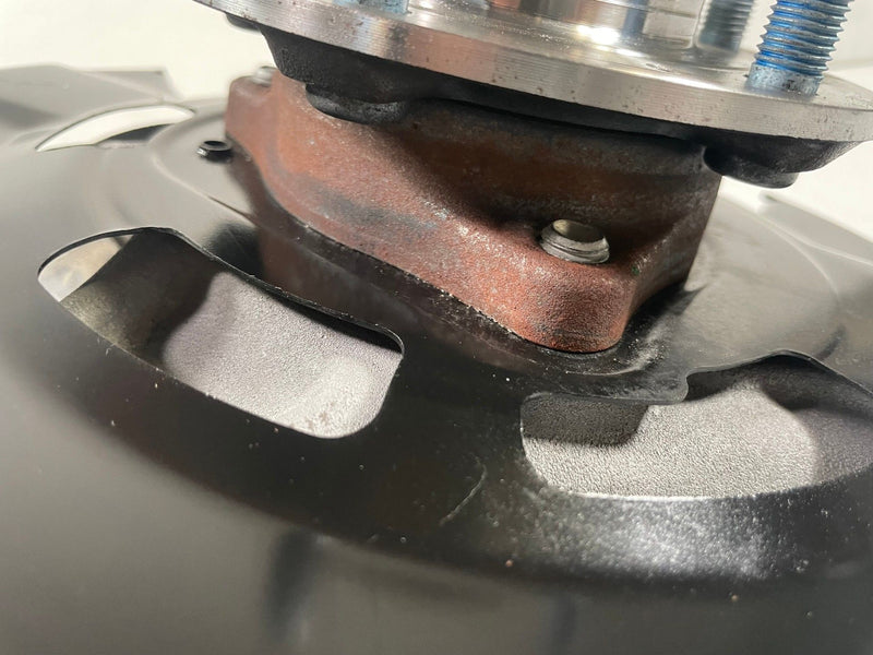 Load image into Gallery viewer, 25-26 CHEVROLET EQUINOX FRONT RIGHT SPINDLE KNUCKLE W/ BEARING HUB 1.5L #112414
