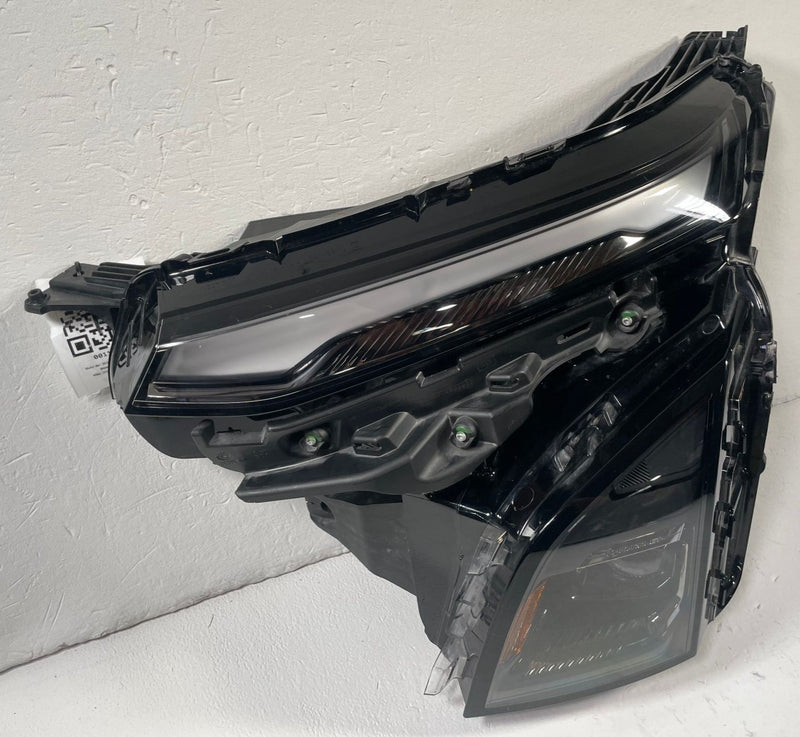 Load image into Gallery viewer, 2025-2026 CHEVROLET EQUINOX LEFT DRIVER SIDE LED HEADLIGHT HEADLAMP # 112425
