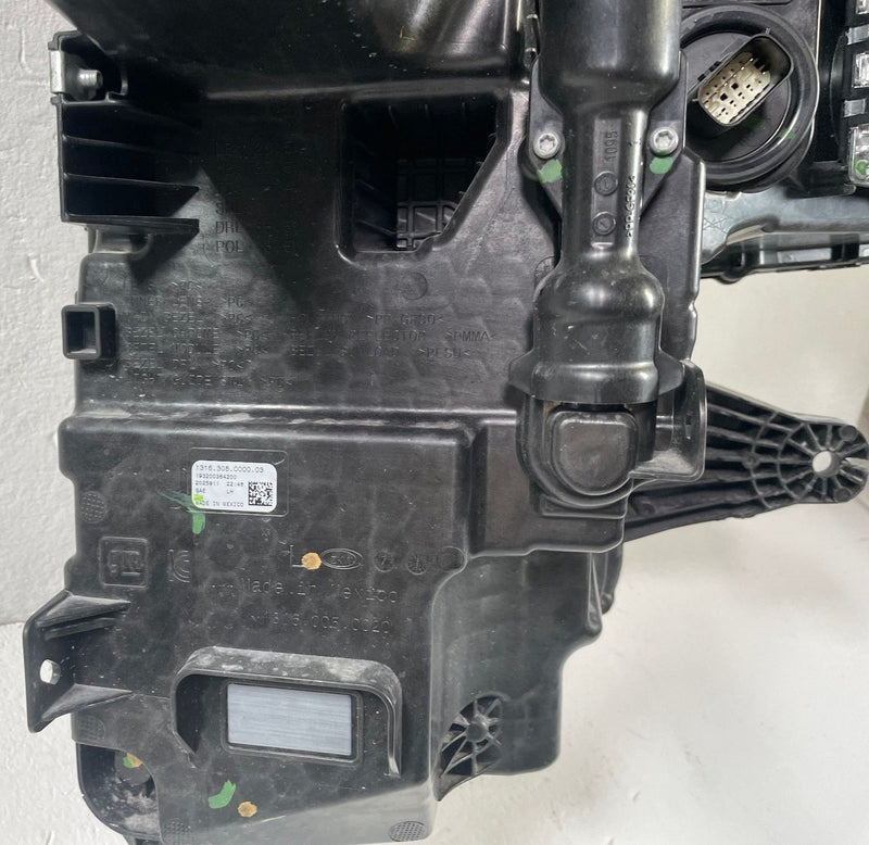 Load image into Gallery viewer, 2025-2026 CHEVROLET EQUINOX LEFT DRIVER SIDE LED HEADLIGHT HEADLAMP # 112425
