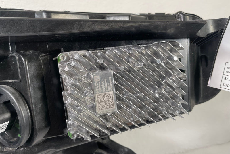 Load image into Gallery viewer, 2025-2026 CHEVROLET EQUINOX LEFT DRIVER SIDE LED HEADLIGHT HEADLAMP # 112425
