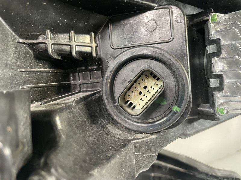 Load image into Gallery viewer, 2025-2026 CHEVROLET EQUINOX LEFT DRIVER SIDE LED HEADLIGHT HEADLAMP # 112425
