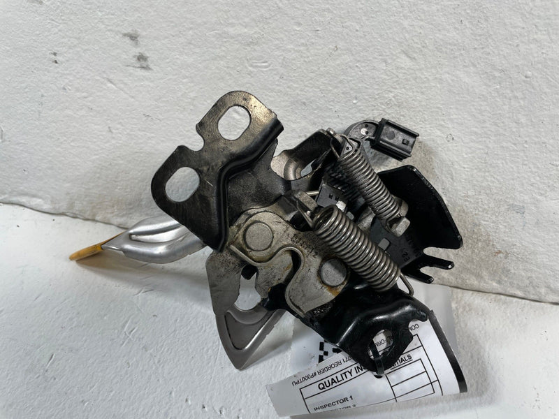Load image into Gallery viewer, 2023-2025 HONDA PILOT FRONT LEFT DRIVER SIDE HOOD BONNET LOCK LATCH # 109615
