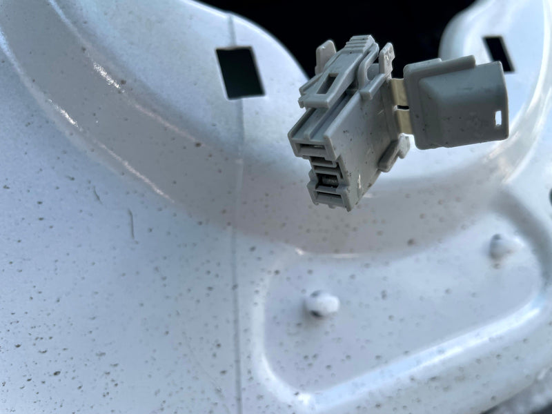 Load image into Gallery viewer, ACURA ILX REAR LEFT DRIVER SIDE DOOR ASSEMBLY WHITE (NH883P) 2016-2022 # 113685
