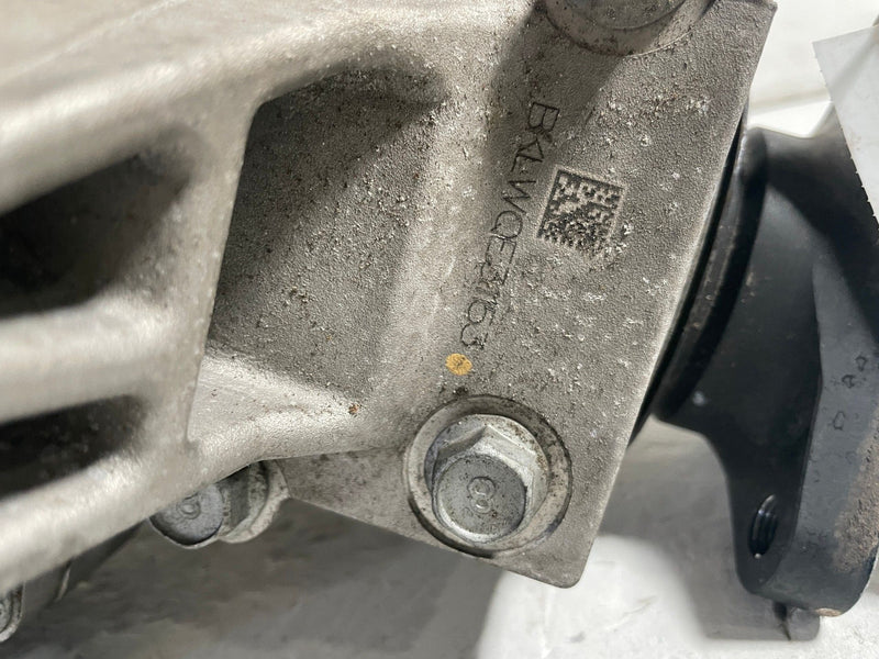 Load image into Gallery viewer, 2019 - 2023 GENESIS G70 RWD REAR AXLE DIFFERENTIAL CARRIER ASSEMBLY 2.0L #110990
