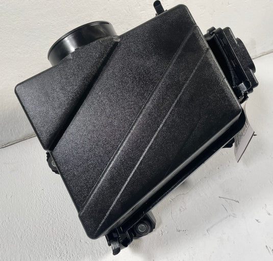 22-23 GENESIS G70 ENGINE AIR INTAKE CLEANER FILTER HOUSING BOX 2.0L