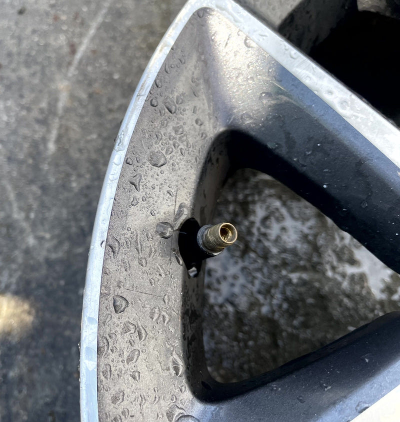 Load image into Gallery viewer, ACURA ILX 17X7J 5 Y SPOKE MACHINED FACE SILVER ALLOY WHEEL RIM 2019-2022 #113693
