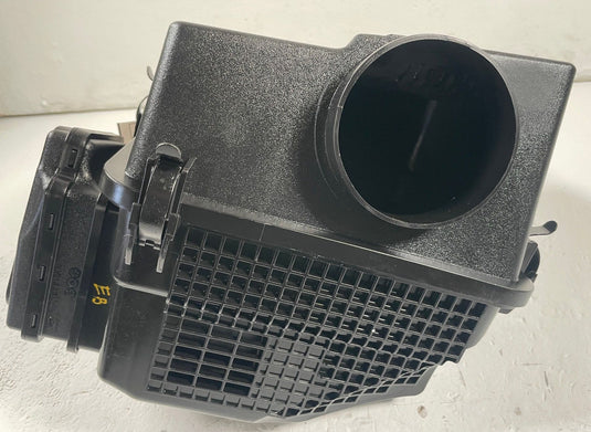 22-23 GENESIS G70 ENGINE AIR INTAKE CLEANER FILTER HOUSING BOX 2.0L