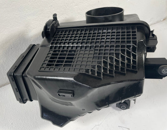 22-23 GENESIS G70 ENGINE AIR INTAKE CLEANER FILTER HOUSING BOX 2.0L
