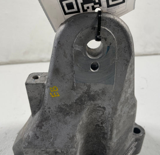 2019 - 2023 GENESIS G70 FRONT RIGHT ENGINE MOUNT SUPPORT BRACKET 2.0L