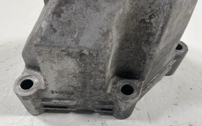 Load image into Gallery viewer, 2019 - 2023 GENESIS G70 FRONT RIGHT ENGINE MOUNT SUPPORT BRACKET 2.0L # 110963
