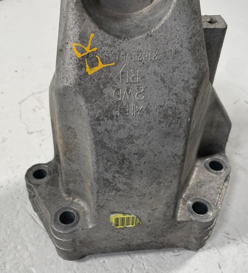 Load image into Gallery viewer, 2019 - 2023 GENESIS G70 FRONT RIGHT ENGINE MOUNT SUPPORT BRACKET 2.0L # 110963

