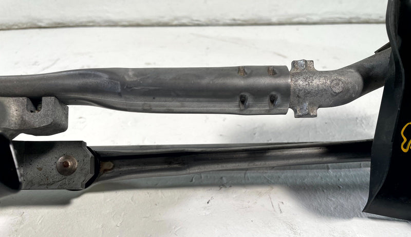 Load image into Gallery viewer, 2017-2025 MAZDA CX-5 FRONT WINDSHIELD WIPER LINKAGE W/ MOTOR TK7867340A # 113786
