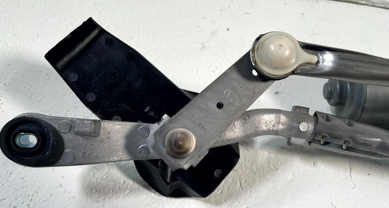 Load image into Gallery viewer, 2017-2025 MAZDA CX-5 FRONT WINDSHIELD WIPER LINKAGE W/ MOTOR TK7867340A # 113786
