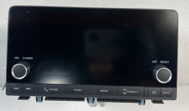 Load image into Gallery viewer, 2023-2024 HONDA PILOT AM FM DASH RADIO RECIEVER DISPLAY 7" SCREEN # 109672
