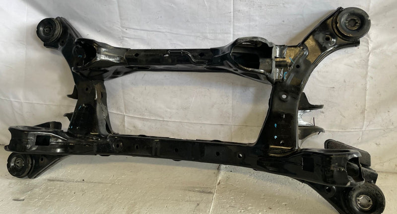 Load image into Gallery viewer, 24-26 HYUNDAI SANTA FE FWD REAR SUSPENSION CRADLE CROSSMEMBER SUBFRAME # 108718
