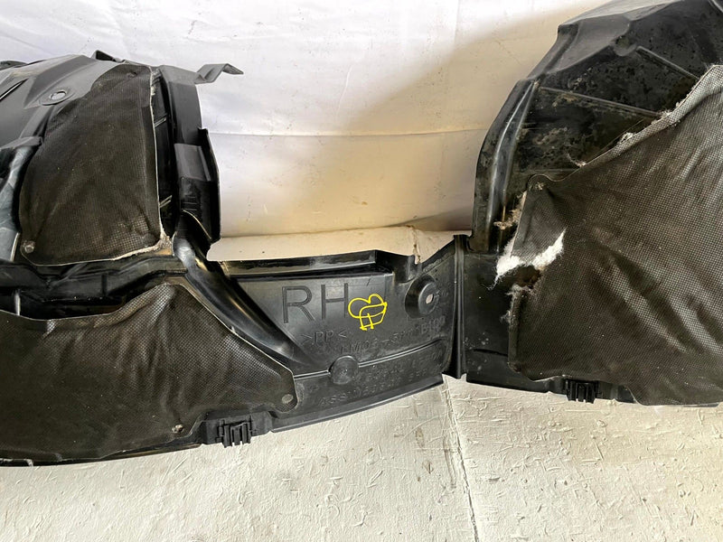 Load image into Gallery viewer, 2021-2022 NISSAN ROGUE FRONT RIGHT SIDE INNER FENDER LINER SPLASH SHIELD #106831
