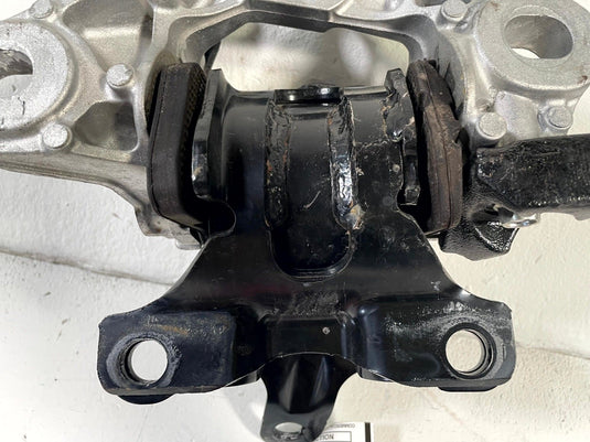 2017-2025 MAZDA CX-5 FRONT LEFT AUTOMATIC TRANSMISSION MOUNT BRACKET