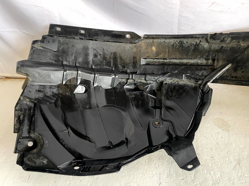 Load image into Gallery viewer, 2021-2022 NISSAN ROGUE FRONT RIGHT SIDE INNER FENDER LINER SPLASH SHIELD #106831
