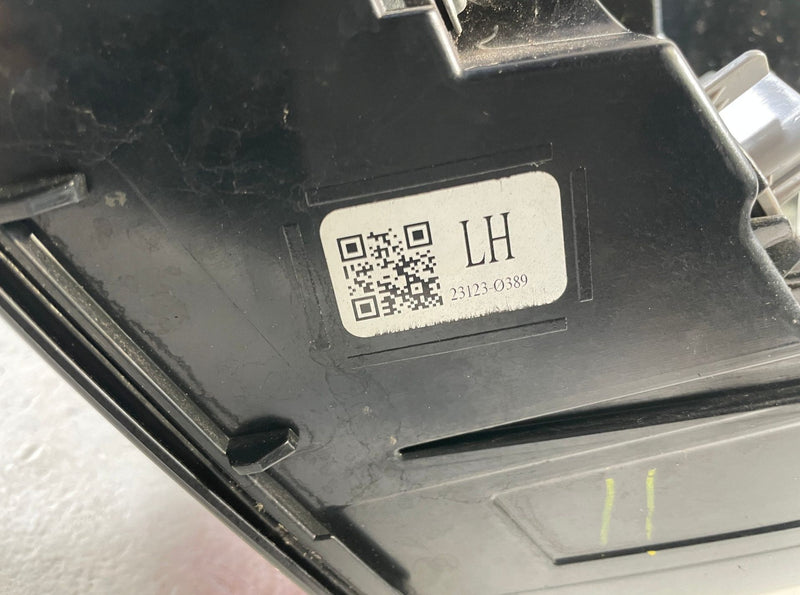 Load image into Gallery viewer, 2023 - 2025 HONDA PILOT REAR LEFT DRIVER SIDE LED OUTER TAILLIGHT LAMP # 109671
