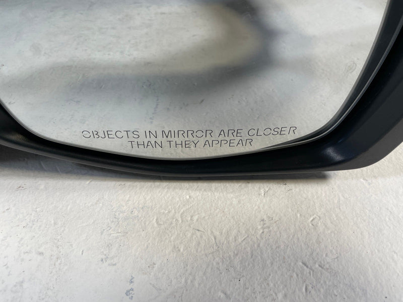 Load image into Gallery viewer, 2023-2025 HONDA PILOT FRONT RIGHT SIDE VIEW DOOR MIRROR W/O CAMERA BLACK #109679
