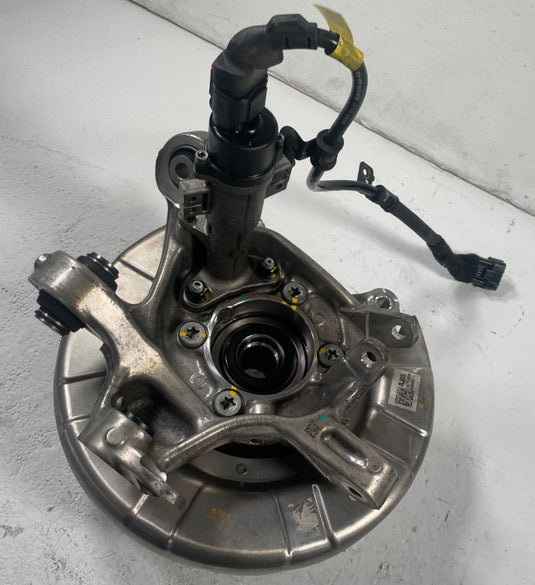 2019 - 2023 GENESIS G70 REAR RIGHT PASSENGER SIDE SPINDLE KNUCKLE W/ HUB