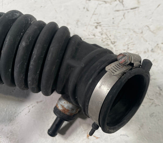 17-22 INFINITI Q60 FRONT RIGHT AIR INTAKE RESONATOR DUCT HOSE TUBE 3.0L