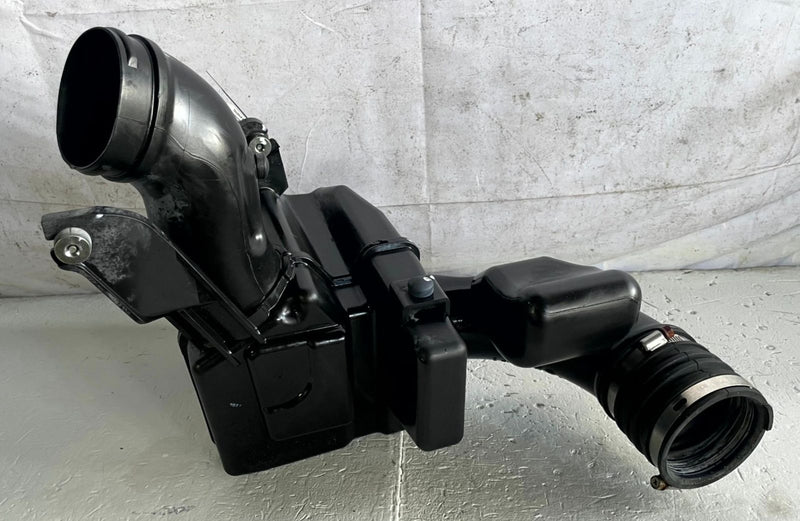 Load image into Gallery viewer, 16-22 ACURA ILX FWD ENGINE AIR CLEANER INTAKE LOWER RESONATOR BOX 2.4L # 113675
