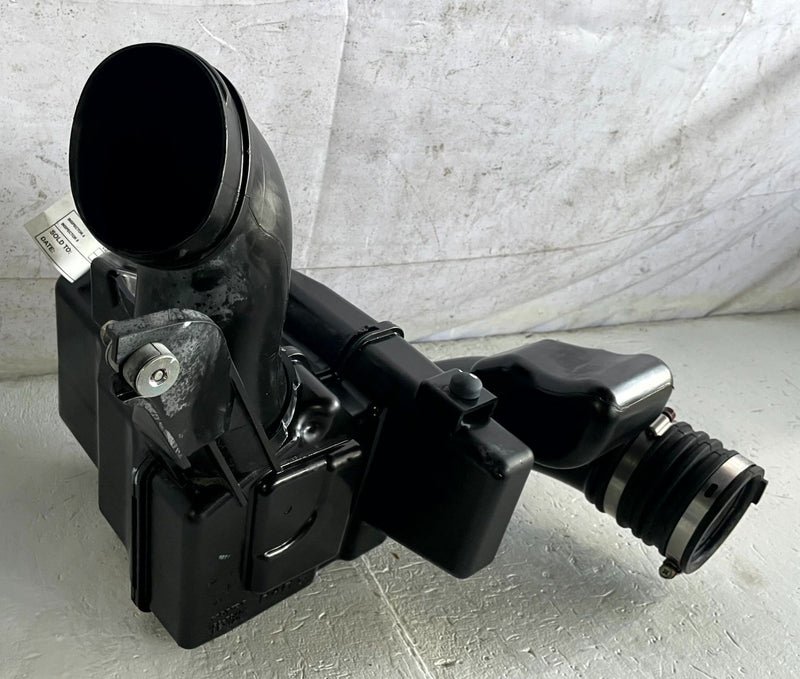 Load image into Gallery viewer, 16-22 ACURA ILX FWD ENGINE AIR CLEANER INTAKE LOWER RESONATOR BOX 2.4L # 113675
