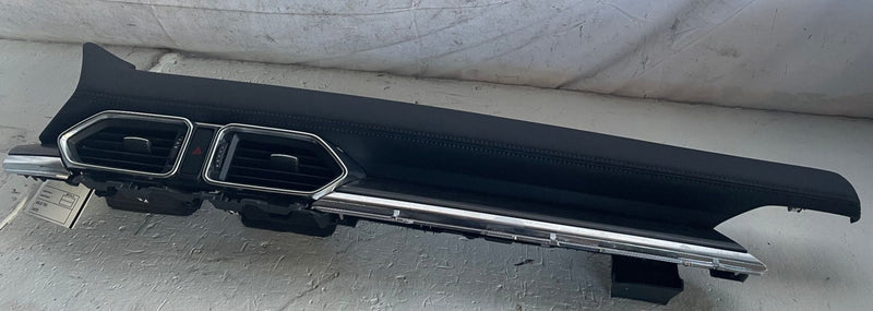 Load image into Gallery viewer, 21-25 MAZDA CX-5 FRONT DASH CENTER AIR VENT GRILLE W/ BEZEL KJL155150A02 #113787
