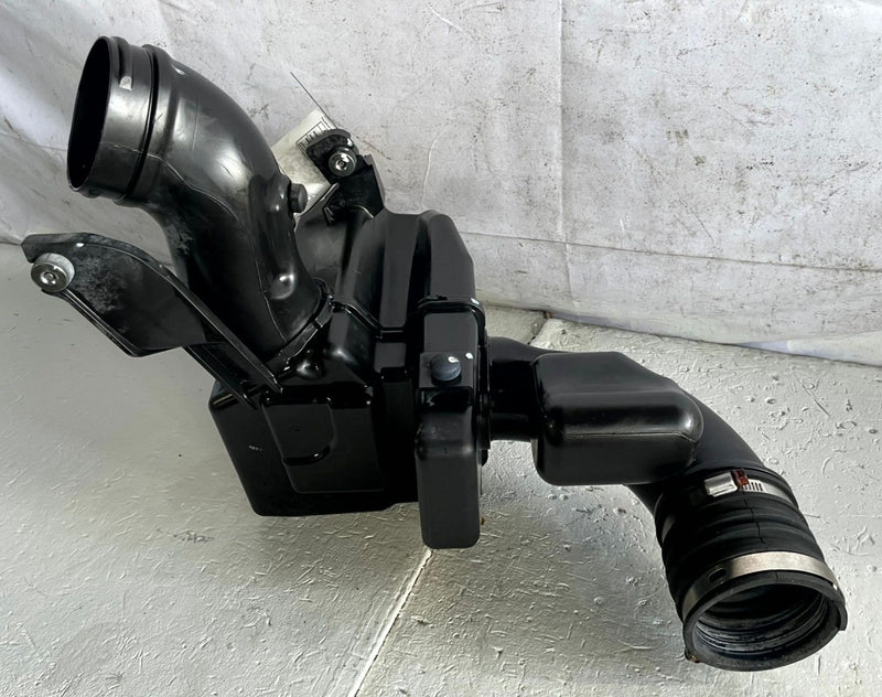Load image into Gallery viewer, 16-22 ACURA ILX FWD ENGINE AIR CLEANER INTAKE LOWER RESONATOR BOX 2.4L # 113675
