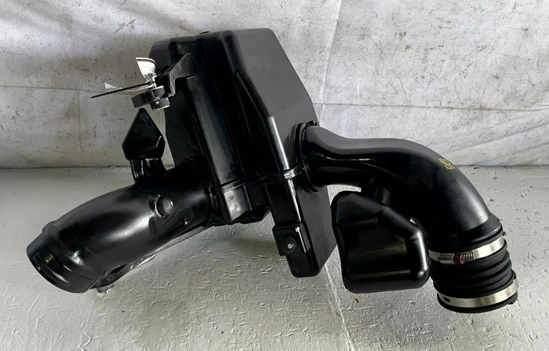 Load image into Gallery viewer, 16-22 ACURA ILX FWD ENGINE AIR CLEANER INTAKE LOWER RESONATOR BOX 2.4L # 113675
