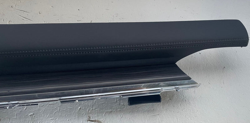 Load image into Gallery viewer, 21-25 MAZDA CX-5 FRONT DASH CENTER AIR VENT GRILLE W/ BEZEL KJL155150A02 #113787
