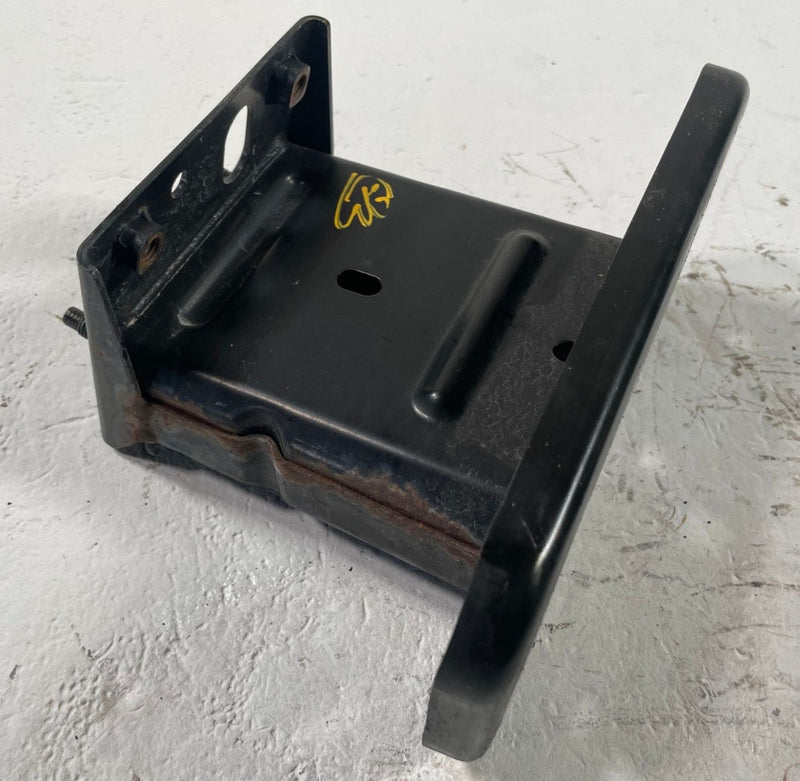 Load image into Gallery viewer, 2017-22 INFINITI Q60 FRONT LH &amp; RH SIDE BUMPER IMPACT BAR STAY BRACKET # 112445
