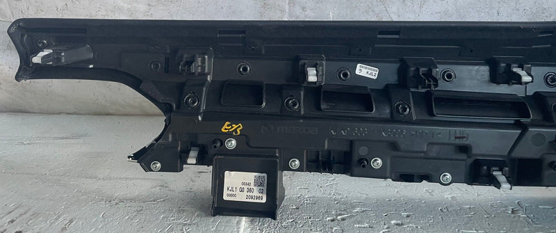 Load image into Gallery viewer, 21-25 MAZDA CX-5 FRONT DASH CENTER AIR VENT GRILLE W/ BEZEL KJL155150A02 #113787
