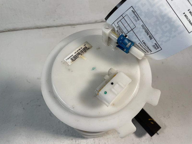 Load image into Gallery viewer, 2021 NISSAN ROGUE FUEL GAS TANK PUMP LEVEL SENDING UNIT ASSEMBLY # 106848 COPY
