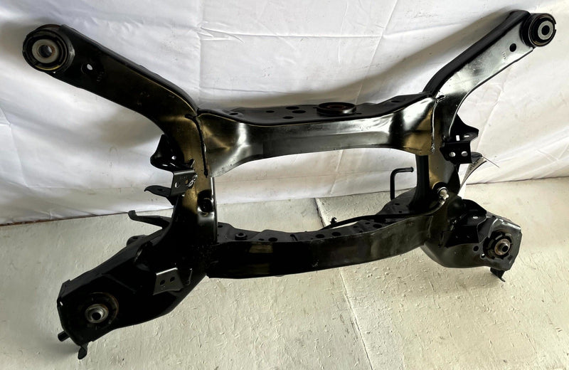 Load image into Gallery viewer, 2021 - 2025 NISSAN ROGUE REAR SUSPENSION SUBFRAME CROSSMEMBER CRADLE # 106882
