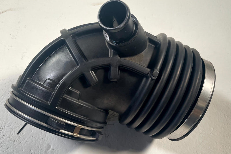 Load image into Gallery viewer, 2019-23 GENESIS G70 ENGINE AIR CLEANER INTAKE HOSE TUBE 2.0L 28130-J5100 #113852
