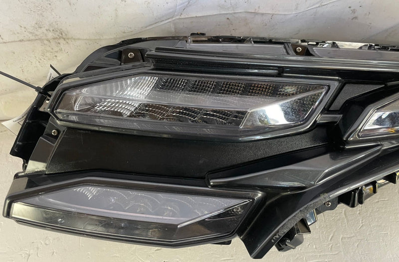 Load image into Gallery viewer, 2025 HYUNDAI TUCSON FRONT LEFT DAYTIME RUNNING UPPER LIGHT LAMP LED #108786
