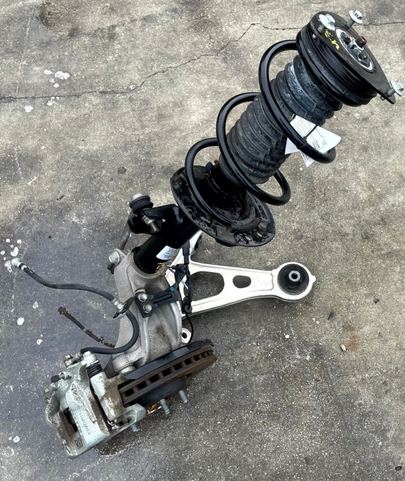 Load image into Gallery viewer, 2021 - 2023 NISSAN ROGUE AWD FRONT LEFT SIDE SUSPENSION KNEE ASSEMBLY # 106872
