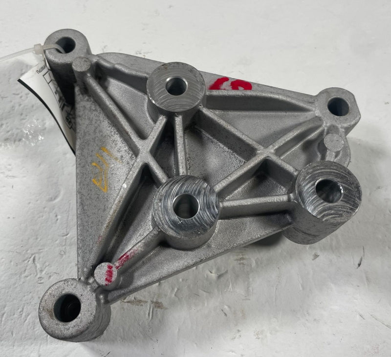 Load image into Gallery viewer, 2020 - 2025 FORD EXPLORER FRONT RIGHT A/C COMPRESSOR MOUNT BRACKET 2.3L # 111018
