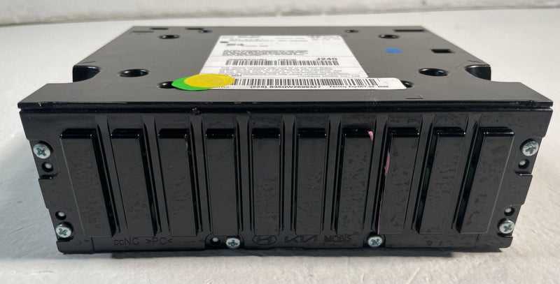 Load image into Gallery viewer, 2024-2025 HYUNDAI SANTA FE DASHBOARD RADIO AUDIO CONTROL MODULE UNIT # 106922
